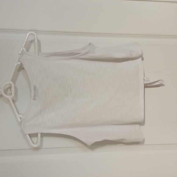 White top large with bottons - Picture 6 of 7